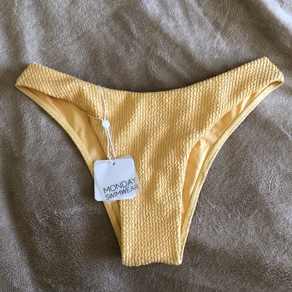 Monday Swimwear Palma Top & Byron Bottom in Butterscotch Crinkle - Picture 5 of 7